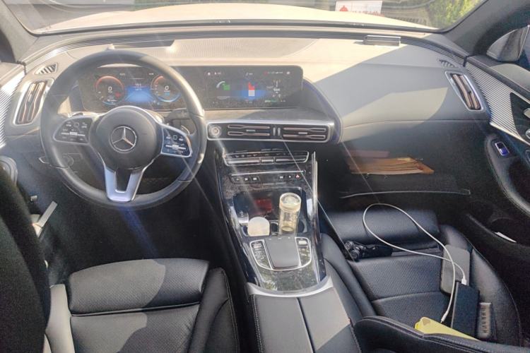 Used Mercedes-Benz EQC 2021 EQC 400 4MATIC Center Console
