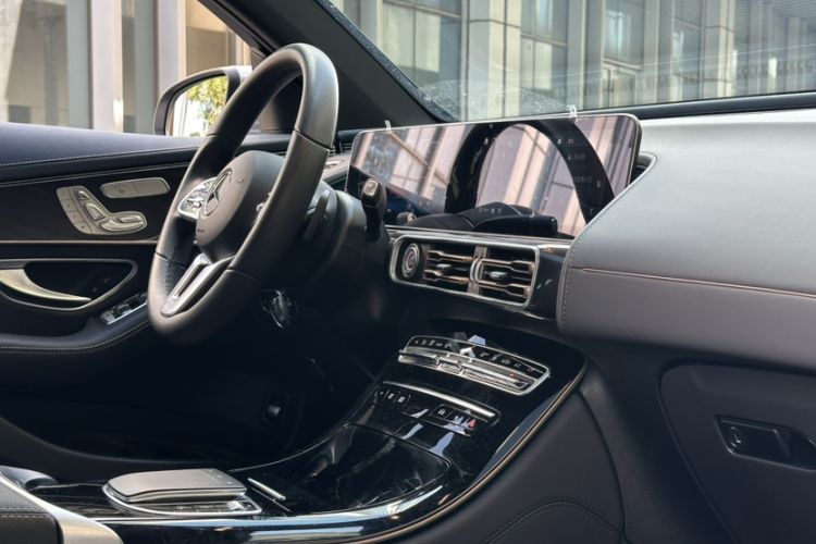 Used Mercedes-Benz EQC 2020 EQC 400 4MATIC Interior 5