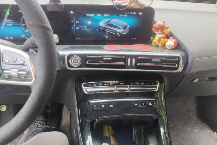 Used Mercedes-Benz EQC 2020 EQC 400 4MATIC Audio And AC Panel
