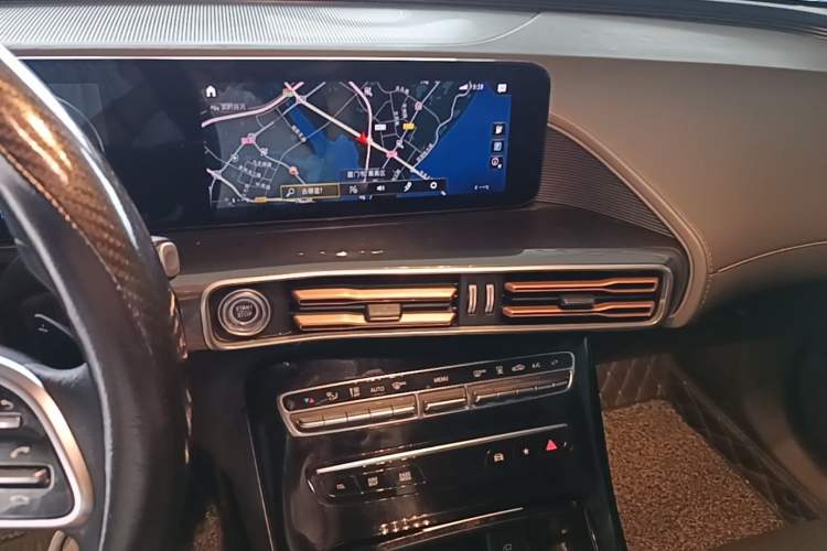 Used Mercedes-Benz EQC 2020 EQC 400 4MATIC Audio And AC Panel