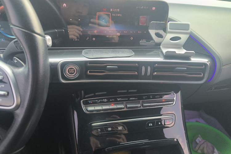 Used Mercedes-Benz EQC 2020 EQC 350 4MATIC Audio And AC Panel
