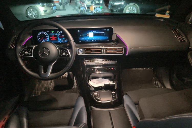 Used Mercedes-Benz EQC 2020 EQC 400 4MATIC Center Console