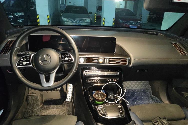 Used Mercedes-Benz EQC 2020 EQC 400 4MATIC Center Console