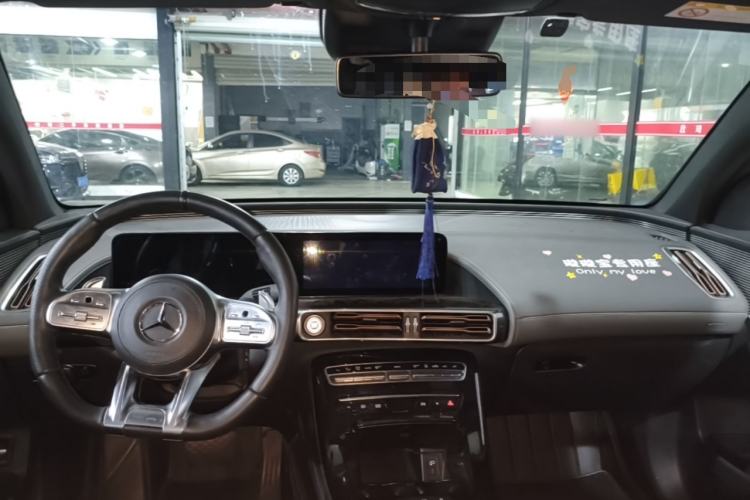 Used Mercedes-Benz EQC 2020 EQC 400 4MATIC Center Console