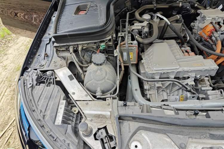Used Mercedes-Benz EQC 2020 EQC 400 4MATIC Engine Bay Right