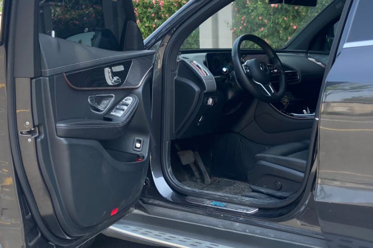Used Mercedes-Benz EQC 2020 EQC 400 4MATIC Exterior 9
