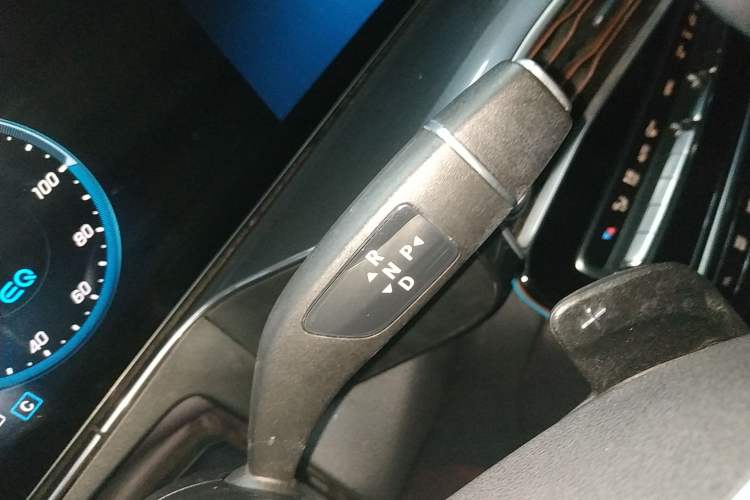 Used Mercedes-Benz EQC 2020 EQC 350 4MATIC Gear Lever