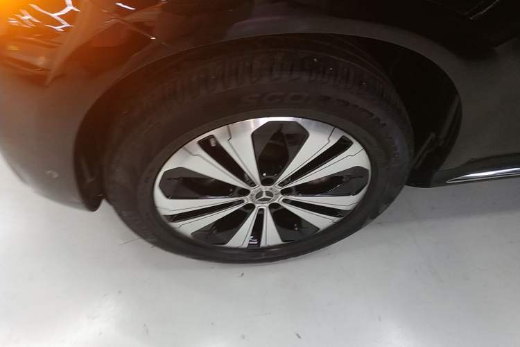 Used Mercedes-Benz EQC 2020 EQC 350 4MATIC Left Front Wheel Hub