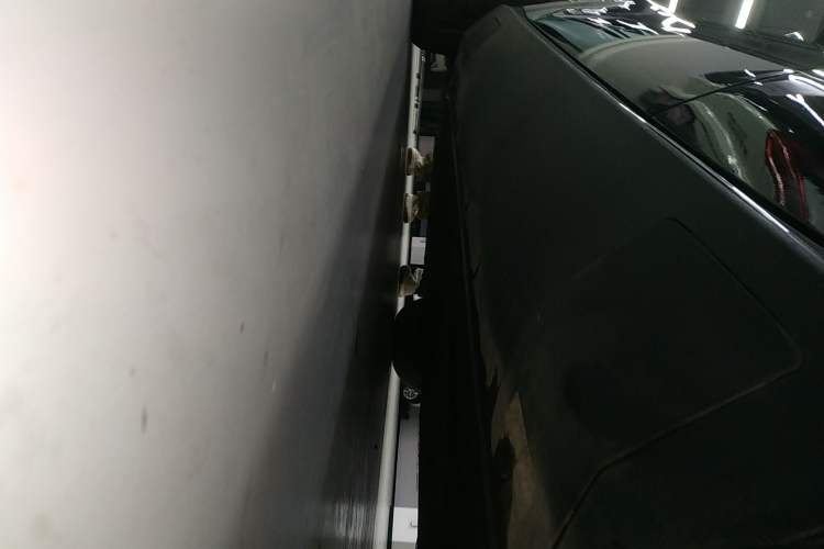 Used Mercedes-Benz EQC 2020 EQC 350 4MATIC Left Side Sill