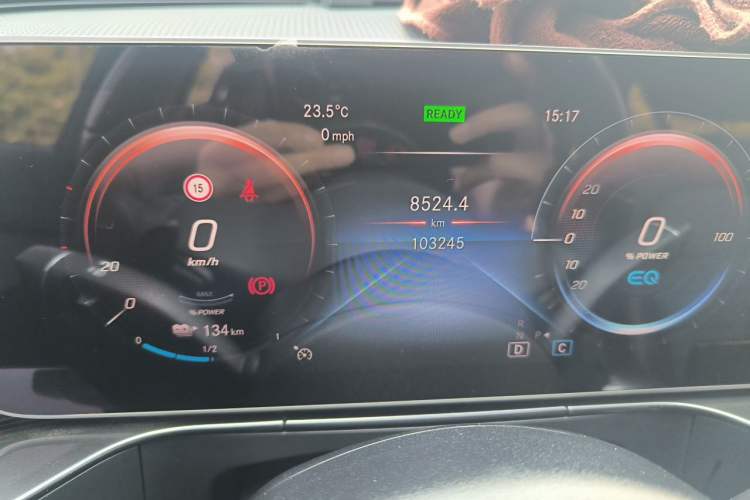 Used Mercedes-Benz EQC 2020 EQC 350 4MATIC Odometer Close Up