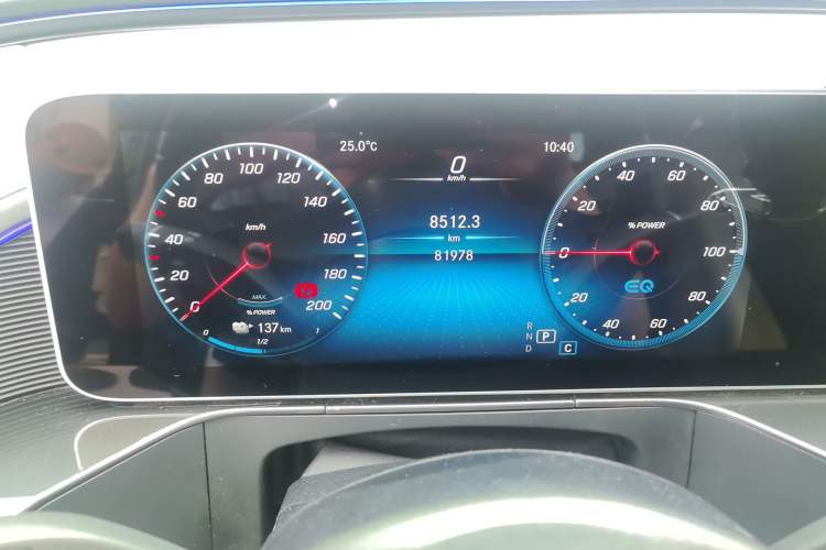 Used Mercedes-Benz EQC 2020 EQC 400 4MATIC Odometer Close Up