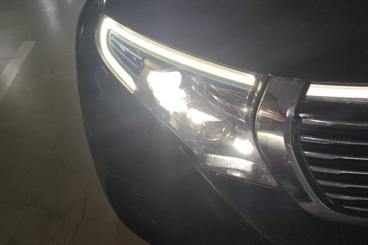 Used Mercedes-Benz EQC 2020 EQC 350 4MATIC Right Front Headlight