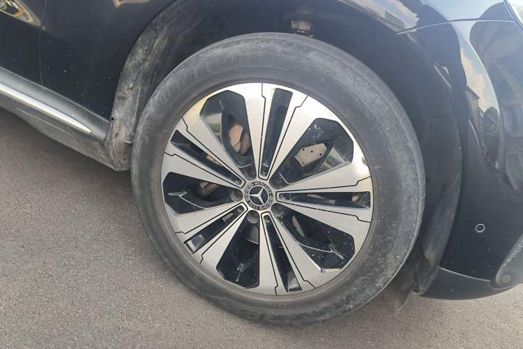 Used Mercedes-Benz EQC 2020 EQC 350 4MATIC Right Front Wheel Hub