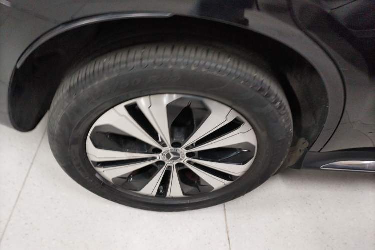 Used Mercedes-Benz EQC 2020 EQC 350 4MATIC Right Rear Wheel Hub