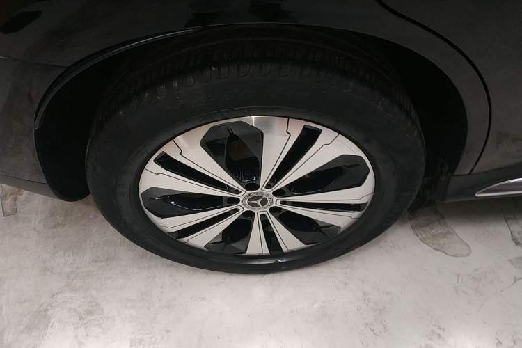 Used Mercedes-Benz EQC 2020 EQC 350 4MATIC Right Rear Wheel Hub