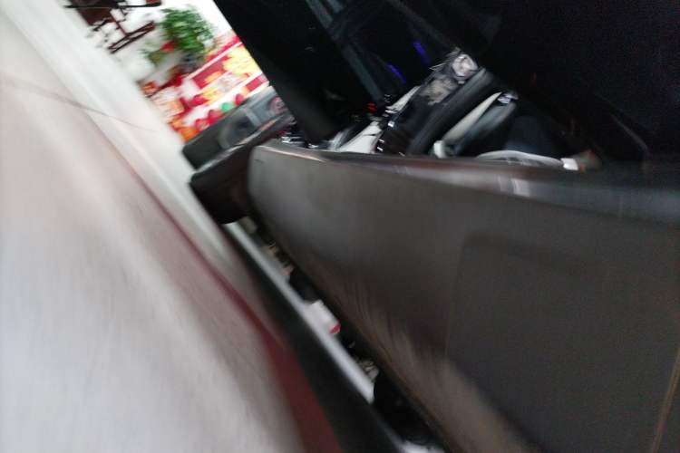 Used Mercedes-Benz EQC 2020 EQC 350 4MATIC Right Side Sill