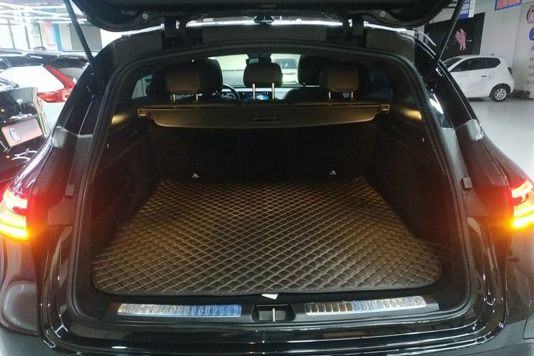 Used Mercedes-Benz EQC 2020 EQC 350 4MATIC Trunk