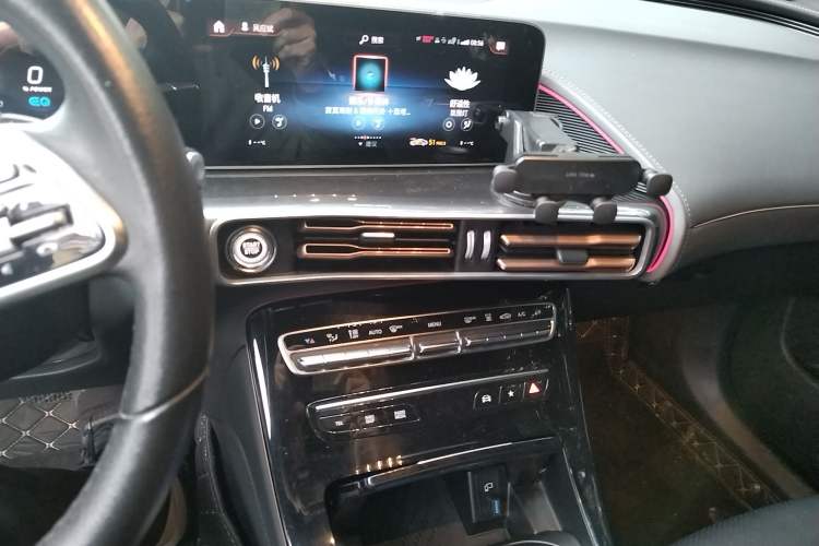 Used Mercedes-Benz EQC 2020 EQC 400 4MATIC Audio And AC Panel