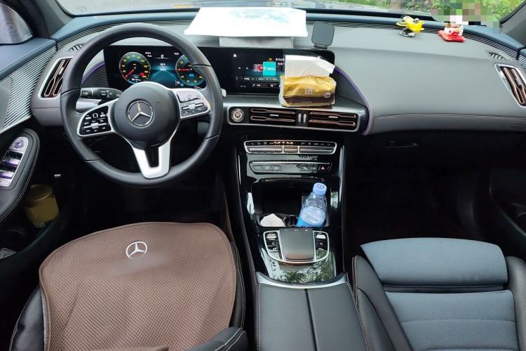 Used Mercedes-Benz EQC 2020 EQC 350 4MATIC Center Console