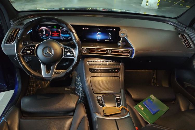 Used Mercedes-Benz EQC 2020 EQC 350 4MATIC Center Console