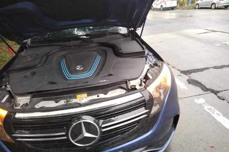 Used Mercedes-Benz EQC 2020 EQC 400 4MATIC Engine Bay Left