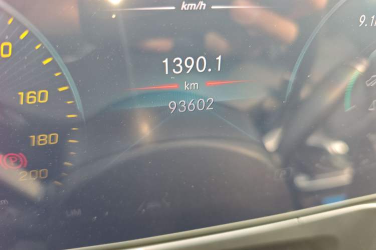Used Mercedes-Benz EQC 2020 EQC 400 4MATIC Odometer Close Up