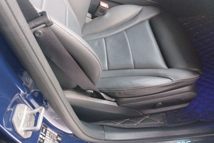 Used Mercedes-Benz EQC 2020 EQC 350 4MATIC Right Front Seat