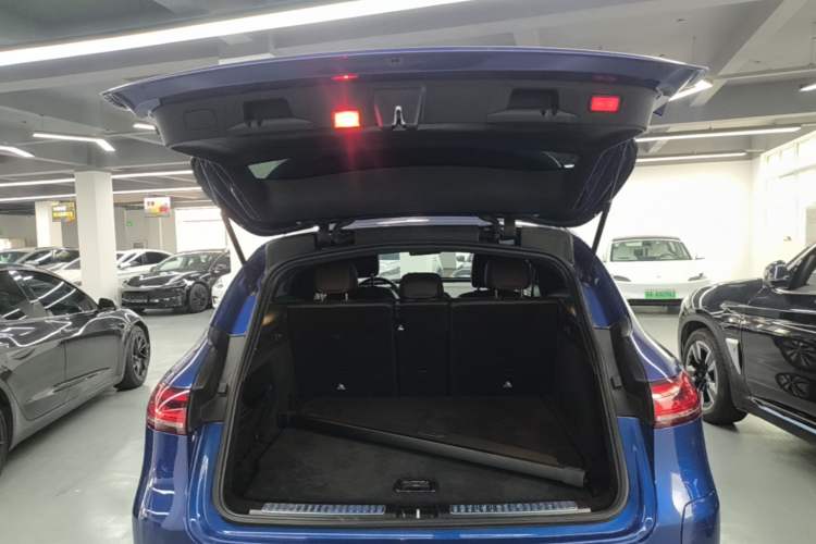 Used Mercedes-Benz EQC 2020 EQC 350 4MATIC Trunk