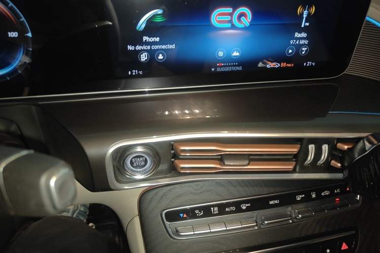Used Mercedes-Benz EQC 2020 EQC 400 4MATIC Audio And AC Panel