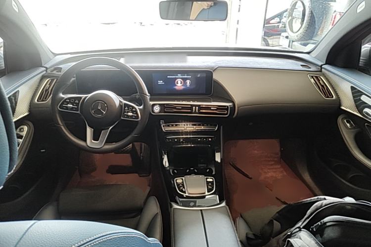 Used Mercedes-Benz EQC 2020 EQC 400 4MATIC Center Console