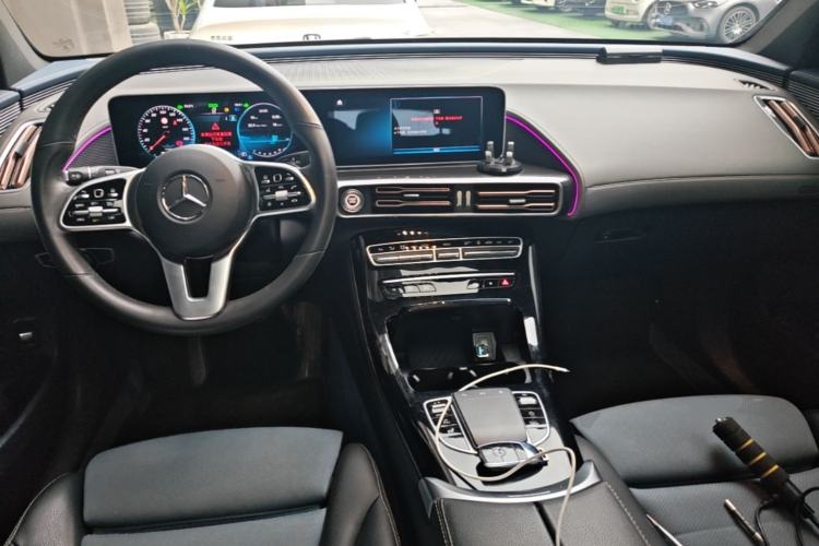 Used Mercedes-Benz EQC 2020 EQC 350 4MATIC Center Console