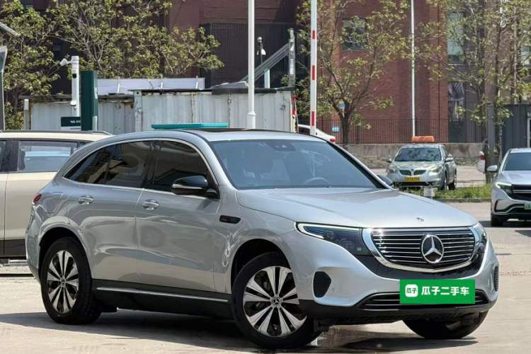 Used Mercedes-Benz EQC 2020 EQC 350 4MATIC Front Right 45 Deg