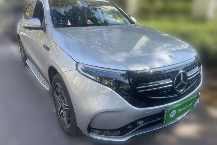 Used Mercedes-Benz EQC 2020 EQC 400 4MATIC Front Right 45 Deg