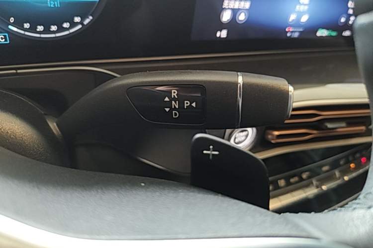 Used Mercedes-Benz EQC 2020 EQC 400 4MATIC Gear Lever