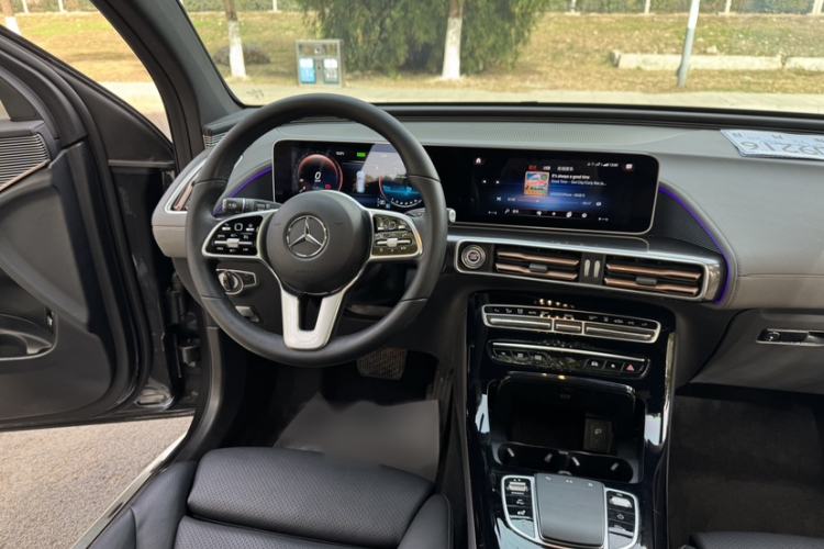 Used Mercedes-Benz EQC 2020 EQC 400 4MATIC Interior 9