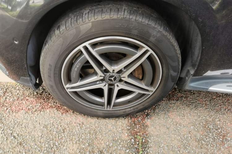 Used Mercedes-Benz EQC 2020 EQC 400 4MATIC Left Front Wheel Hub