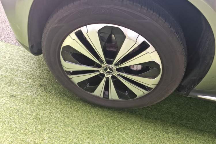 Used Mercedes-Benz EQC 2020 EQC 350 4MATIC Left Front Wheel Hub