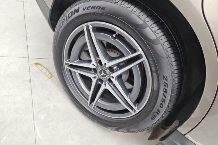 Used Mercedes-Benz EQC 2020 EQC 400 4MATIC Right Rear Wheel Hub