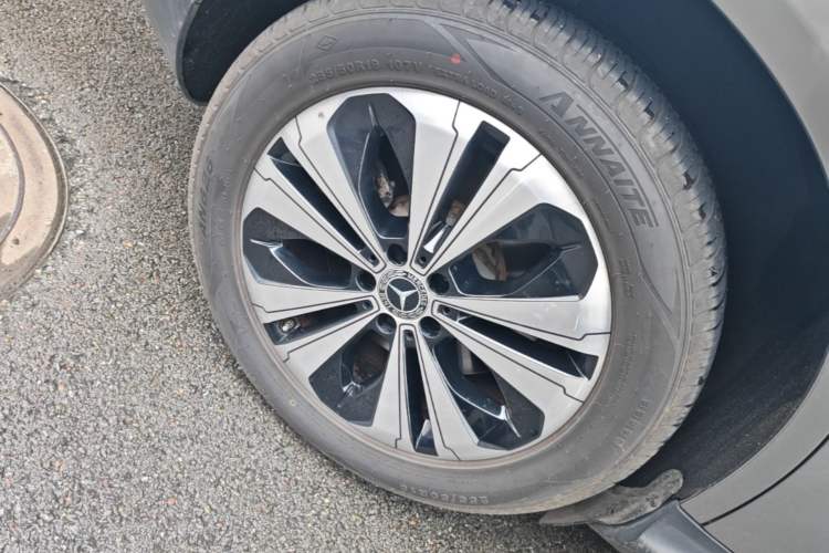 Used Mercedes-Benz EQC 2020 EQC 350 4MATIC Right Rear Wheel Hub