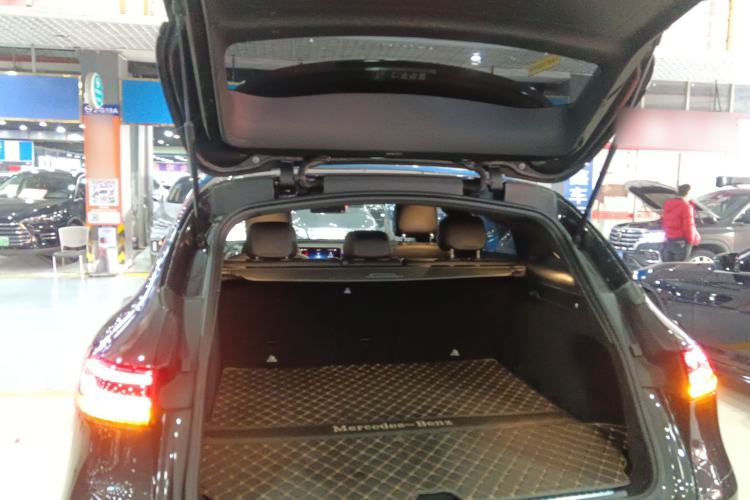 Used Mercedes-Benz EQC 2020 EQC 400 4MATIC Trunk
