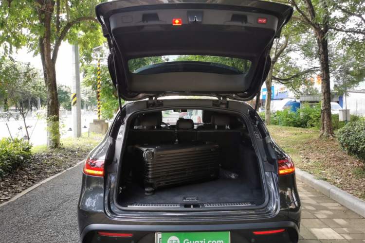 Used Mercedes-Benz EQC 2020 EQC 400 4MATIC Trunk