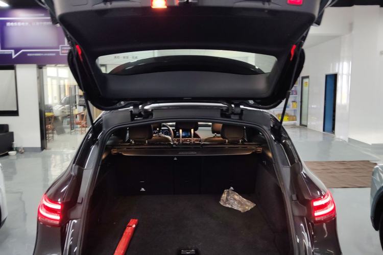 Used Mercedes-Benz EQC 2020 EQC 350 4MATIC Trunk