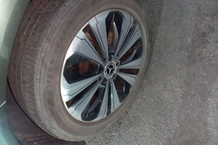Used Mercedes-Benz EQC 2020 EQC 350 4MATIC Left Front Wheel Hub
