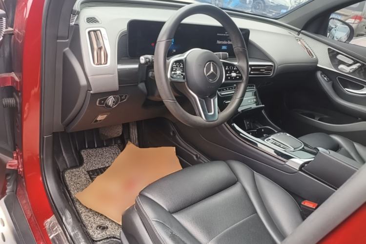 Used Mercedes-Benz EQC 2020 EQC 400 4MATIC Center Console