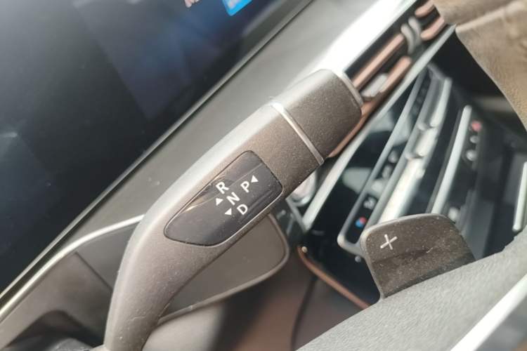 Used Mercedes-Benz EQC 2020 EQC 400 4MATIC Gear Lever