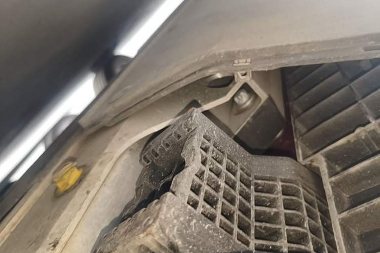 Used Mercedes-Benz EQC 2020 EQC 400 4MATIC Left Side Sill
