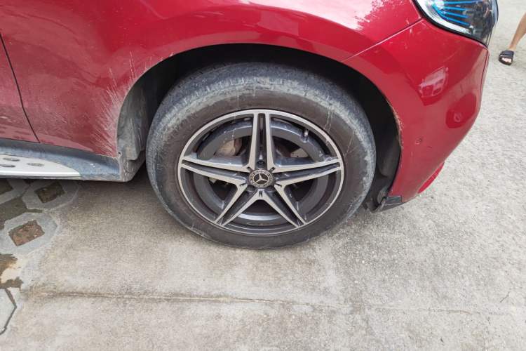 Used Mercedes-Benz EQC 2020 EQC 400 4MATIC Right Front Wheel Hub