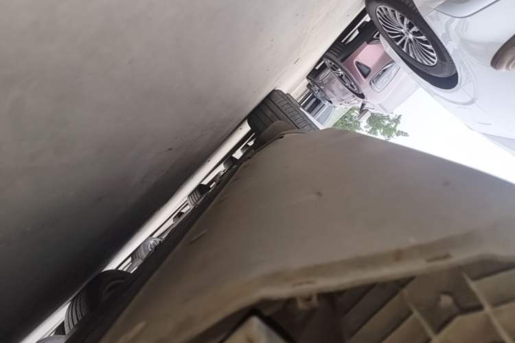 Used Mercedes-Benz EQC 2020 EQC 400 4MATIC Right Side Sill
