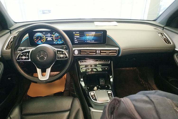Used Mercedes-Benz EQC 2020 EQC 400 4MATIC Center Console