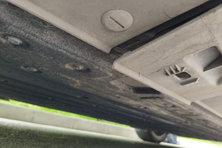 Used Mercedes-Benz EQC 2020 EQC 350 4MATIC Chassis Front Left